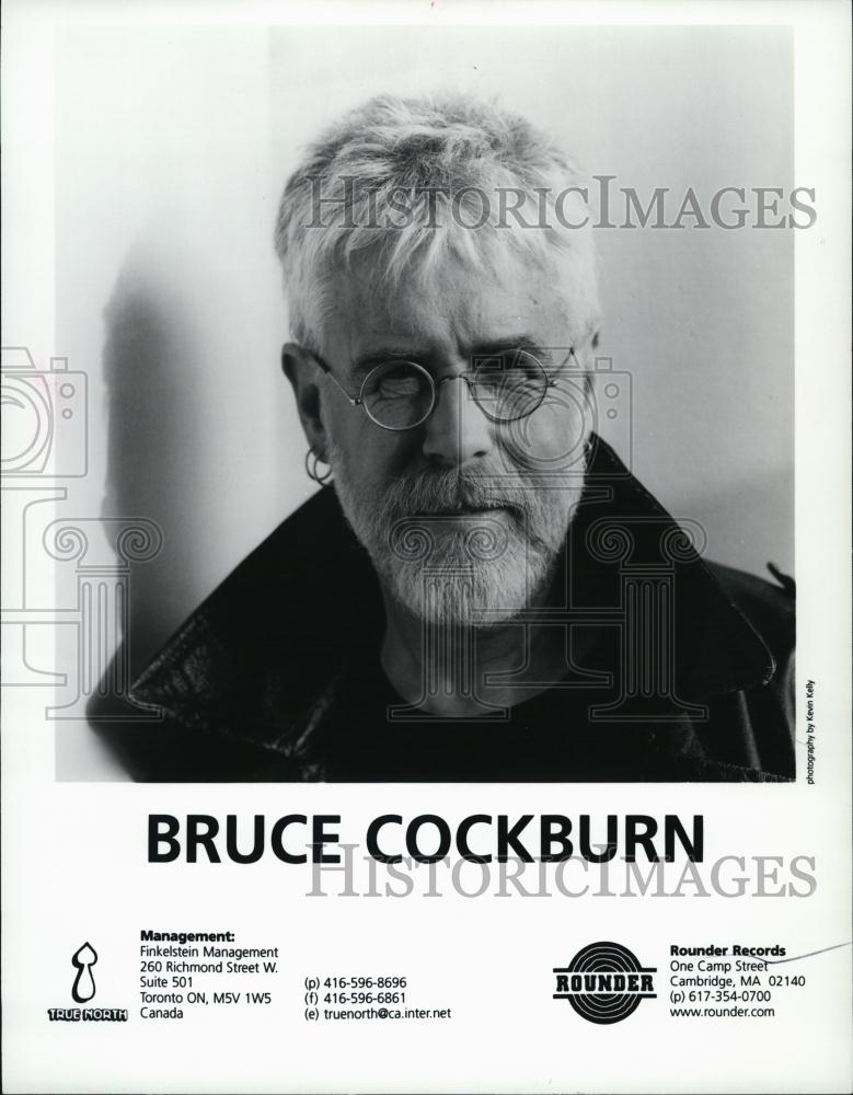 2002 Press Photo Popular Musician Bruce Cockburn - RSL44443 - Historic Images