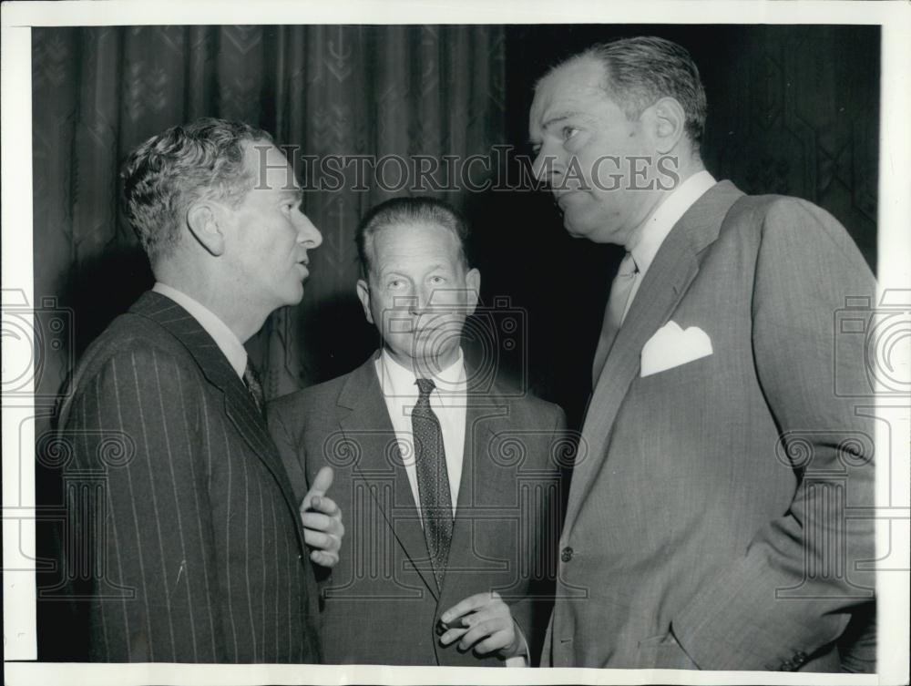 1956 Press Photo Sir Pierson Dixon, UN Sec Gen Dag Hammarskjold,Henry C Lodge - Historic Images