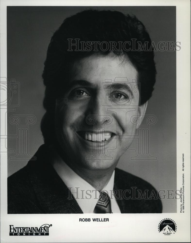 1988 Press Photo TV host Robb Weller of TV show &quot;Entertainment Tonight&quot; - Historic Images