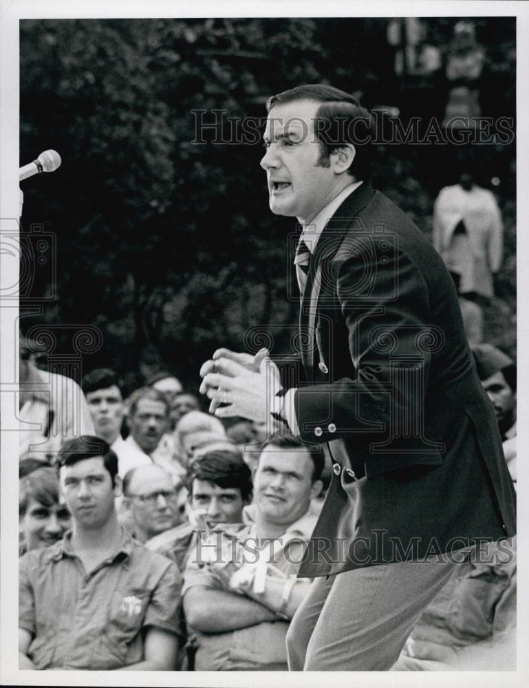 1970 Press Photo Ron Carey The Ed Sullivan Show - RSL62789 - Historic Images