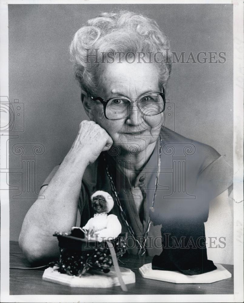 1983 Press Photo Evening Independent Columnist Clara Cassidy - RSL62829 - Historic Images