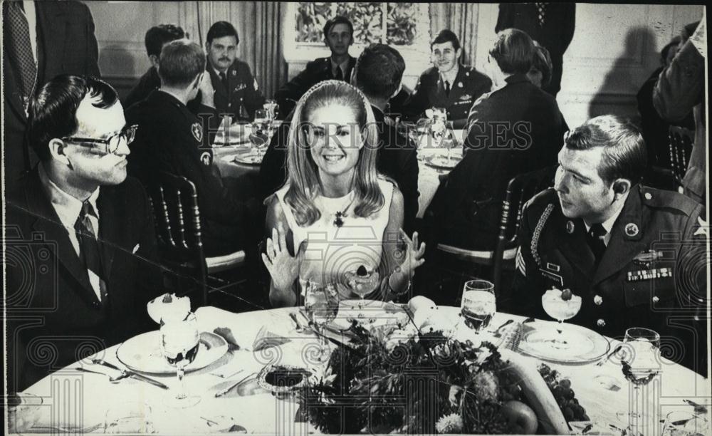1970 Press Photo Tricia Nixon at Dinner - RSL07993 - Historic Images