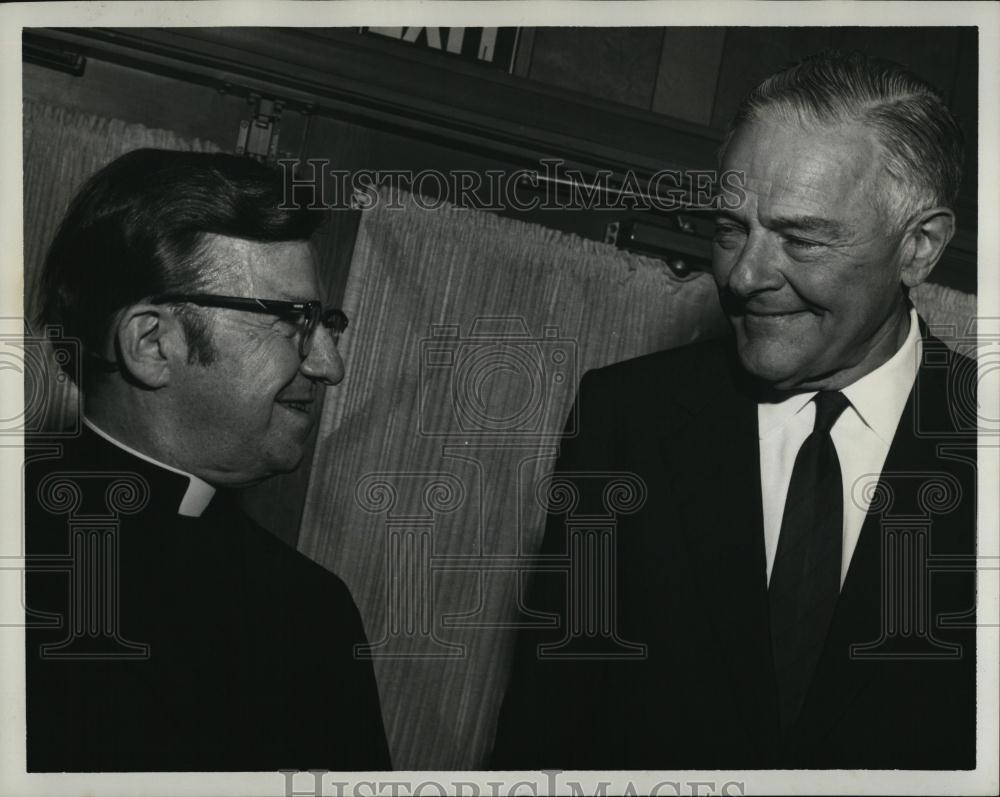 1972 Press Photo FrArmand Morissette and Ambassador Henry Cabot Lodge - Historic Images