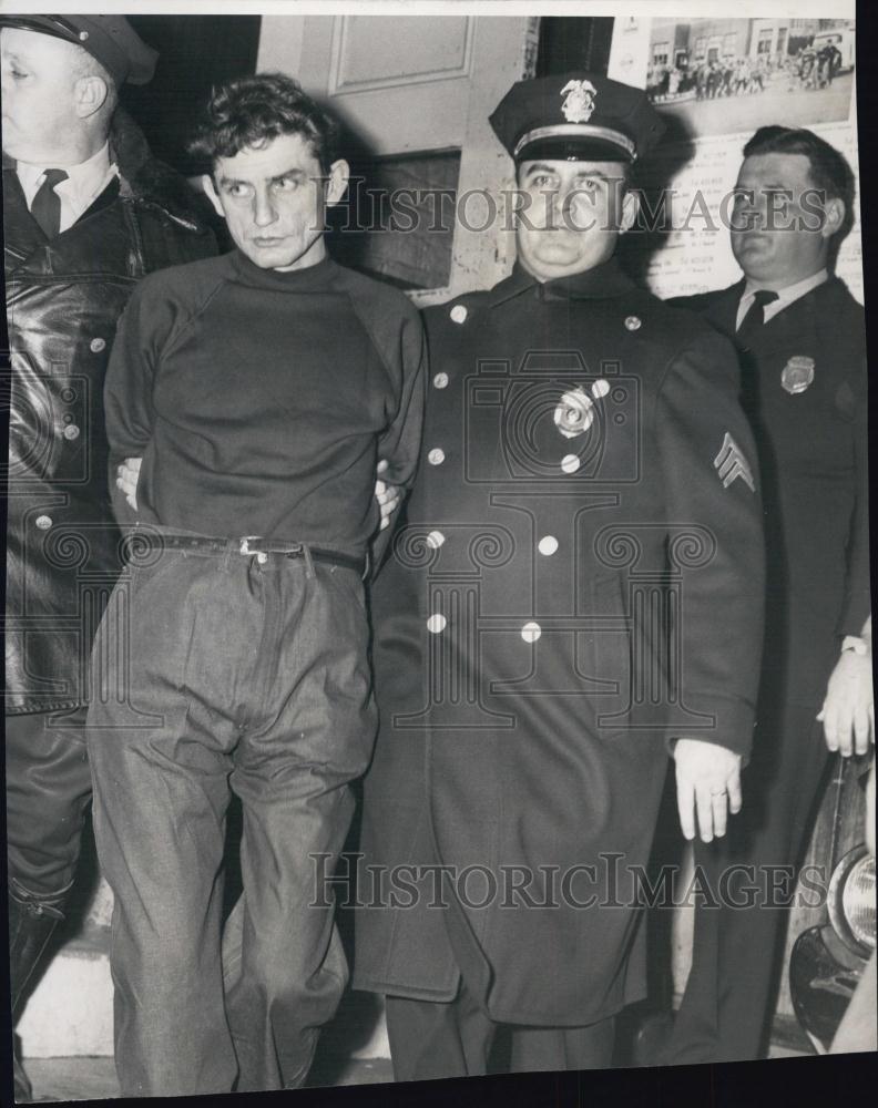 1963 Press Photo Joseph Simichak Murder Suspect Manchester Patrolman Glen Leach - Historic Images