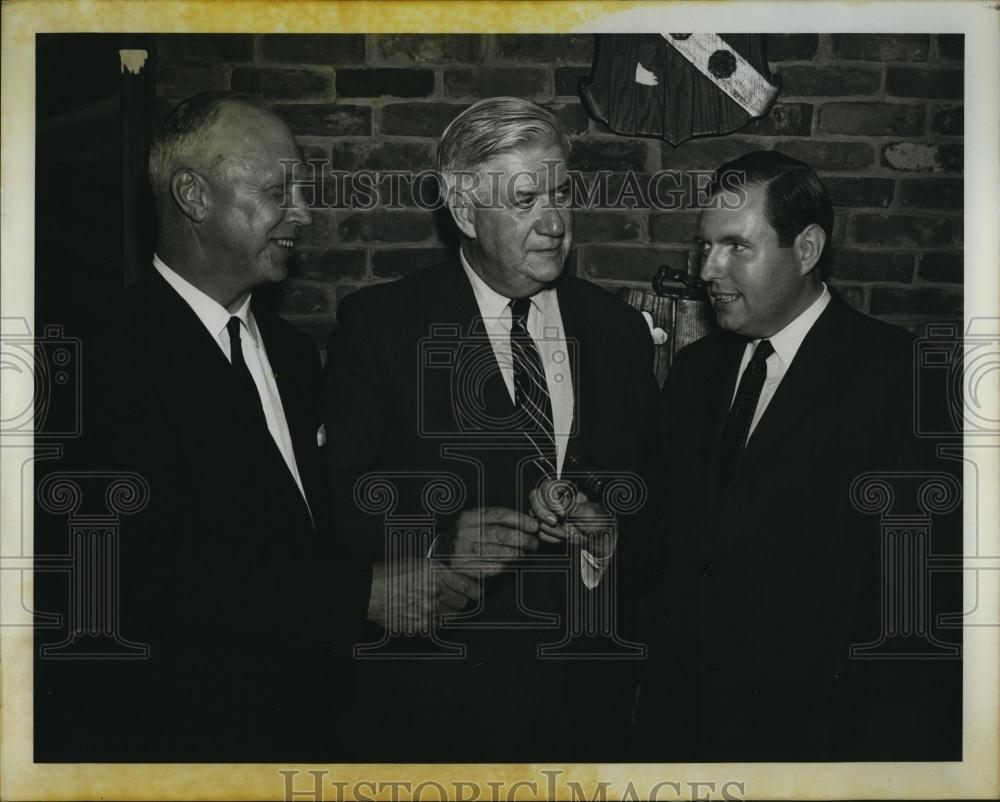 Press Photo Leonard Desautille Appointed President Am Society Public Administrat - Historic Images