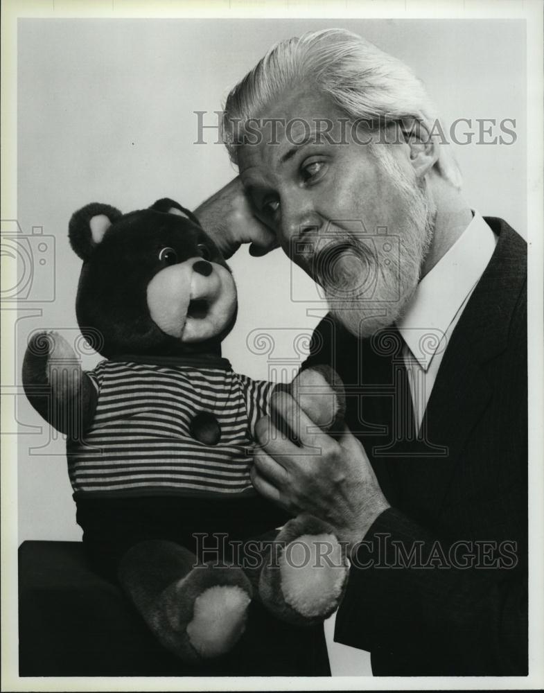 Press Photo Robert Malone &amp; his Favorite Toy Gabby Bear - RSL43673 - Historic Images