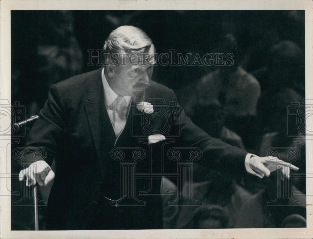1967 Press Photo Skitch Henderson Conducting Florida Orchestra Pops Se 1967-press-photo-skitch-henderson-conducting-florida-orchestra-pops-se