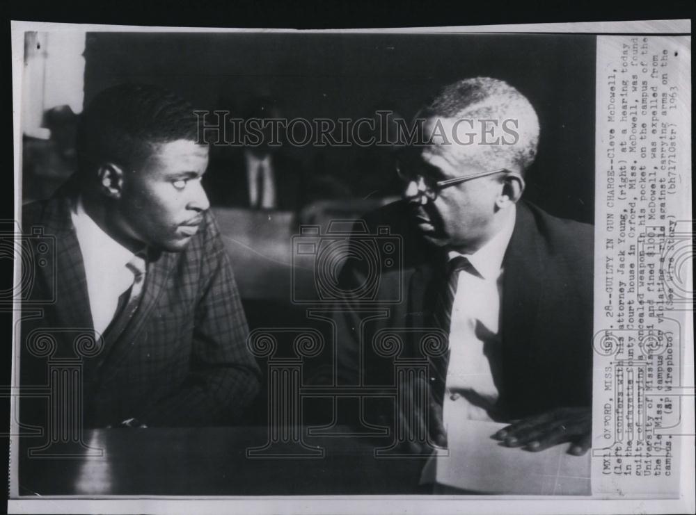 1963 Press Photo Cleve McDowell with Attorney Discuss Concealed Weapon Charge - Historic Images