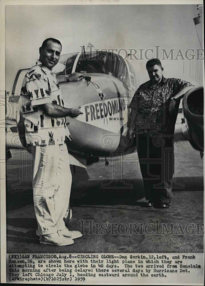 1959 Press Photo Dan Sorkin and Frank Hansen try flight around the globe - Historic Images