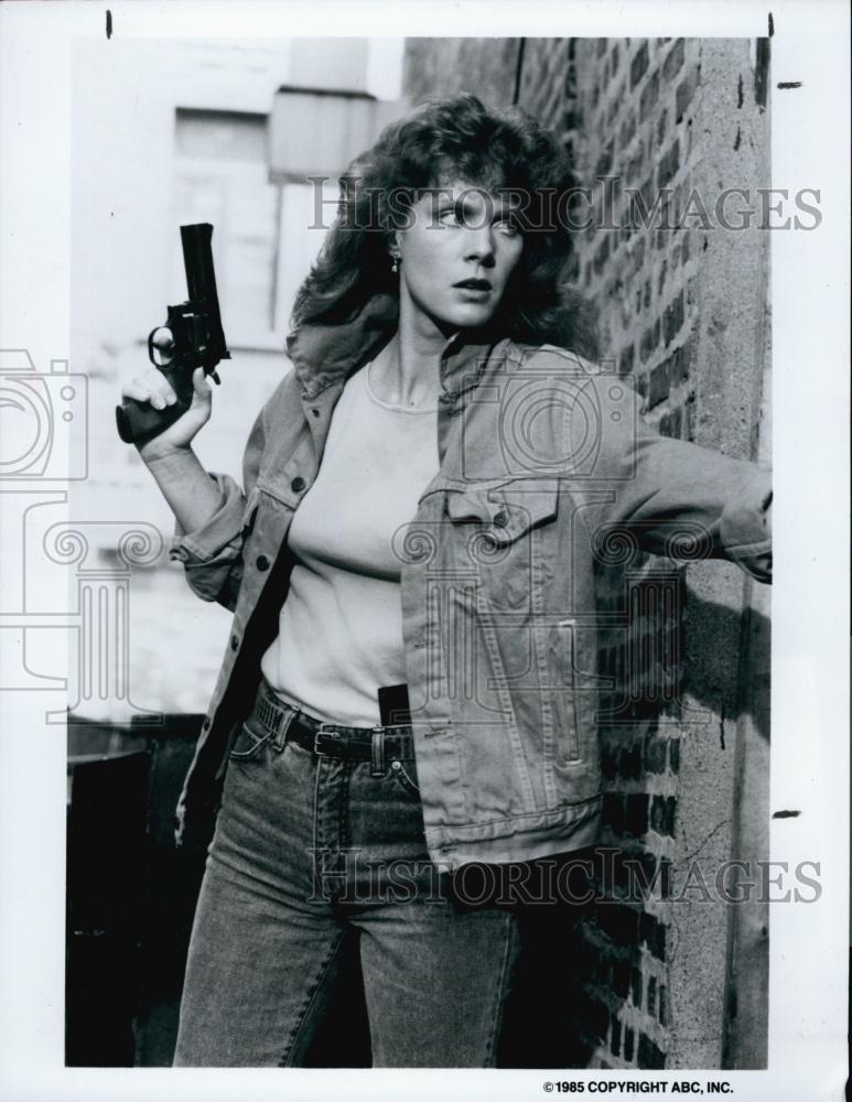 1985 Press Photo Actress Jamie Ross in &quot;Lady Blue&quot; - RSL59353 - Historic Images