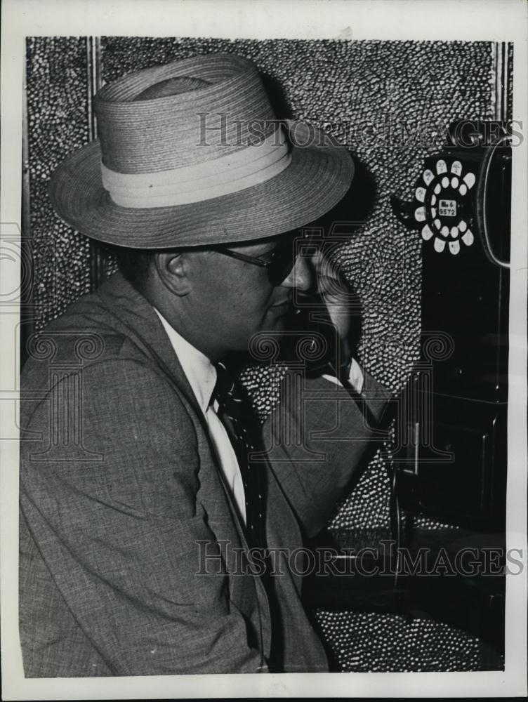 1953 Press Photo Bernard Lamstein Fined $15000 for Rent Malpractice - RSL45543 - Historic Images