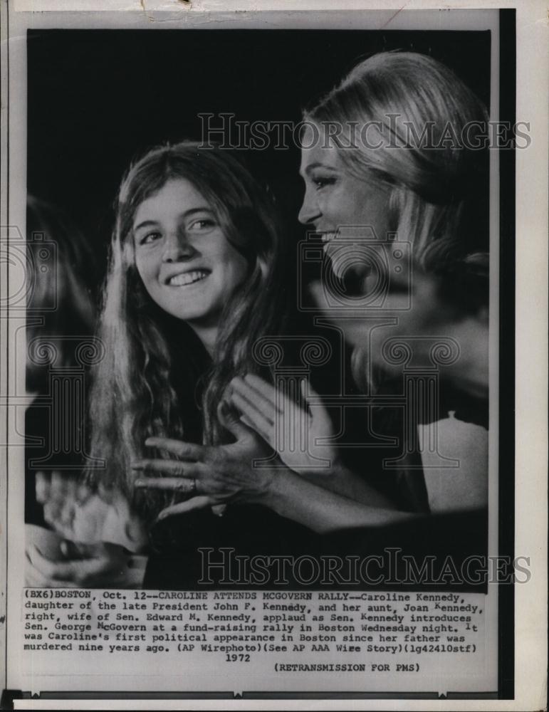 1972 Press Photo Caroline Kennedy Joan Kennedy - RSL92935 - Historic Images