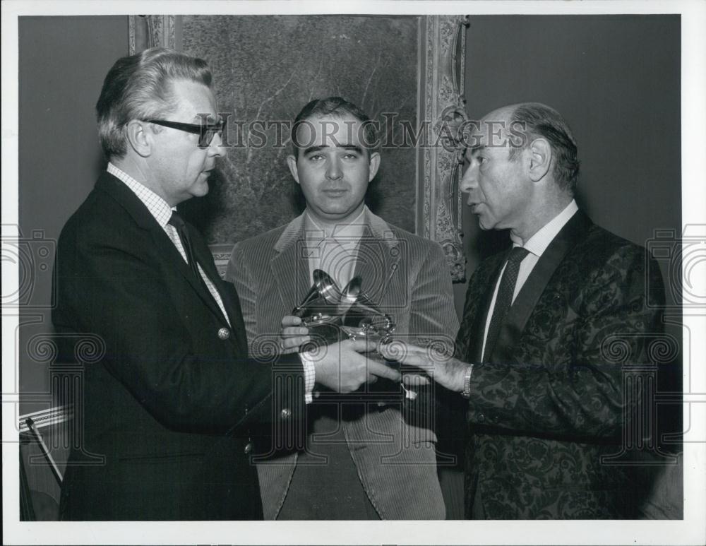 1967 Press Photo Joseph Silverstein is an American violinist and conductor - Historic Images