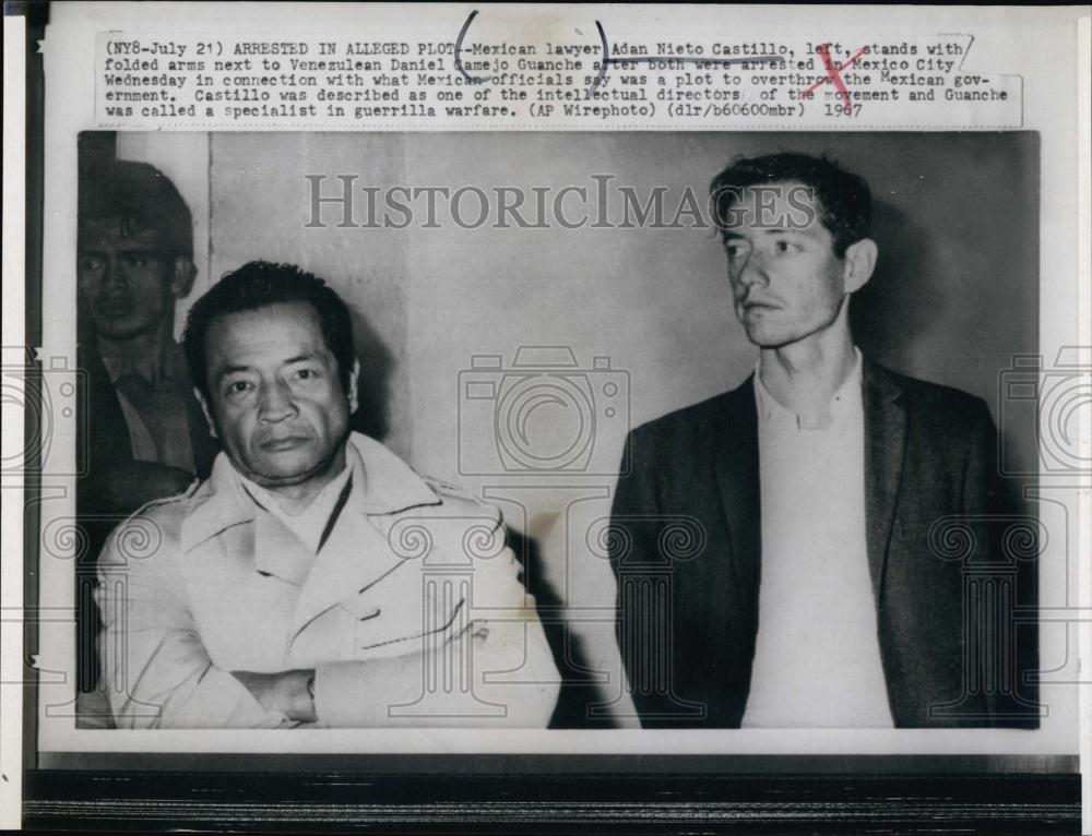 1967 Press Photo Mexican Lawyer Adan Nieto Castillo Daniel Camejo Guanche Arrest - Historic Images