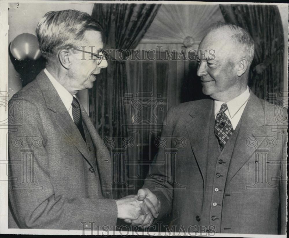 1953 Press Photo Pres James Conant of Harvard &amp;Pres Eisenhower - RSL05465 - Historic Images