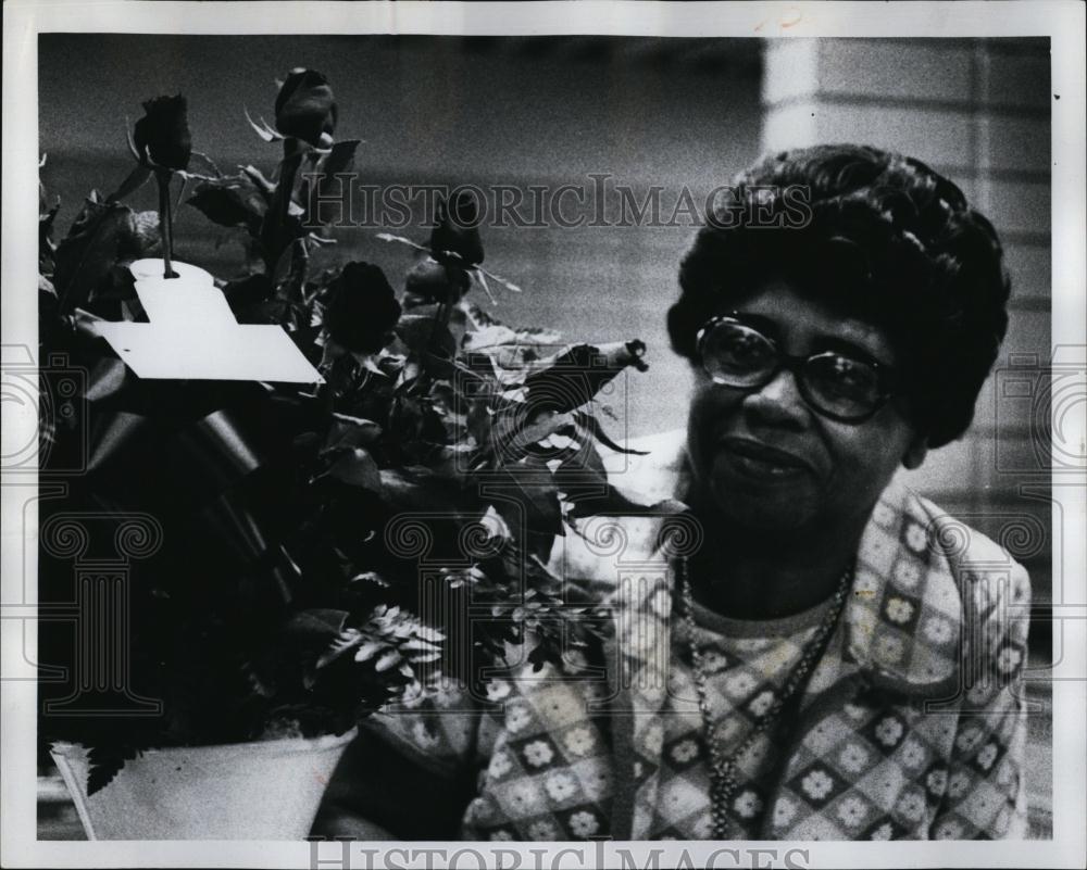 1976 Press Photo Retired Principal of Tillman Elem School Carolyn Thompson - Historic Images