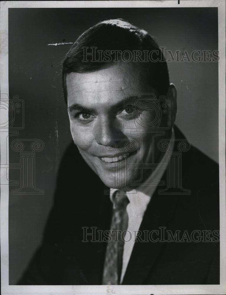 1975 Press Photo Peter Marshall American Actor Singer Radio Personality TV Host - Historic Images