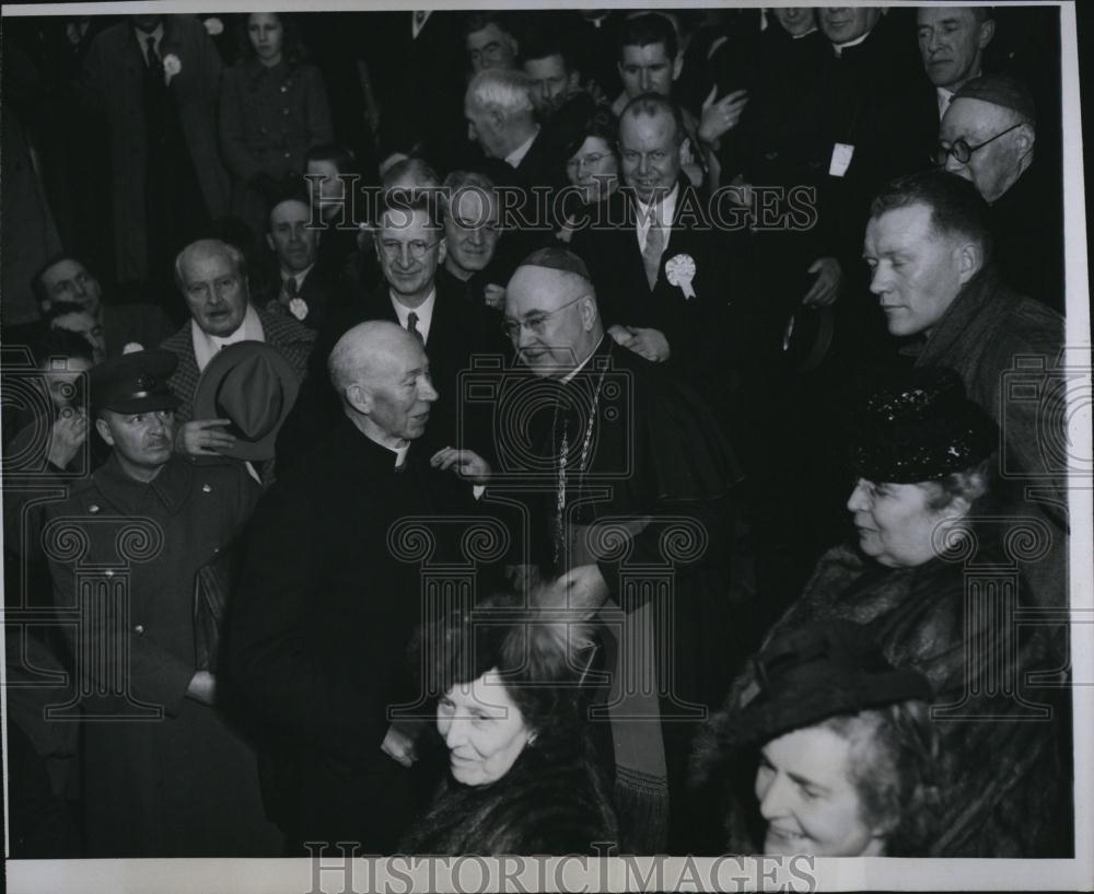 1946 Press Photo Bishop Michael O'Brien & Archbishop Francis Spellman - Historic Images
