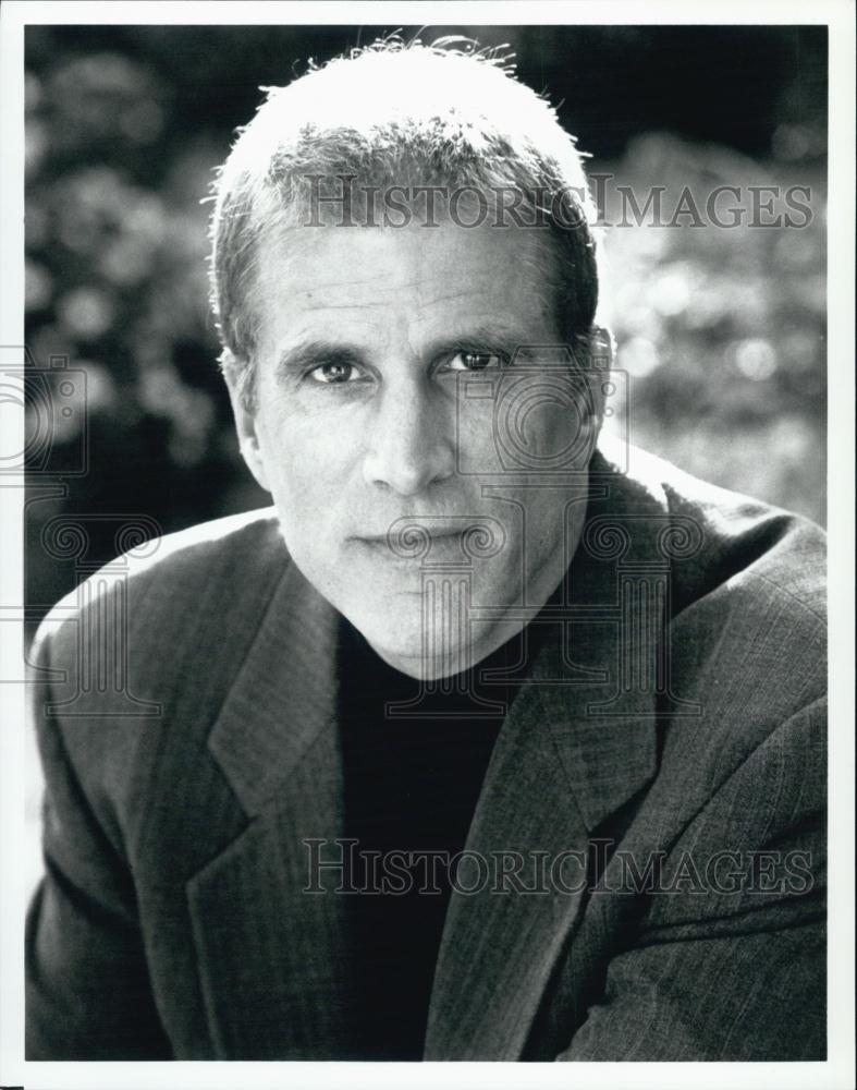 Press Photo Actor Ted Danson Poses For Photo - RSL01951 - Historic Images