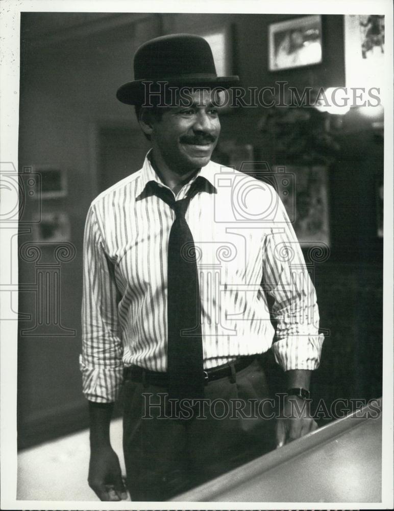 1987 Press Photo Tim Reid starring in &quot;Frank&#39;s Place&quot; - RSL04005 - Historic Images