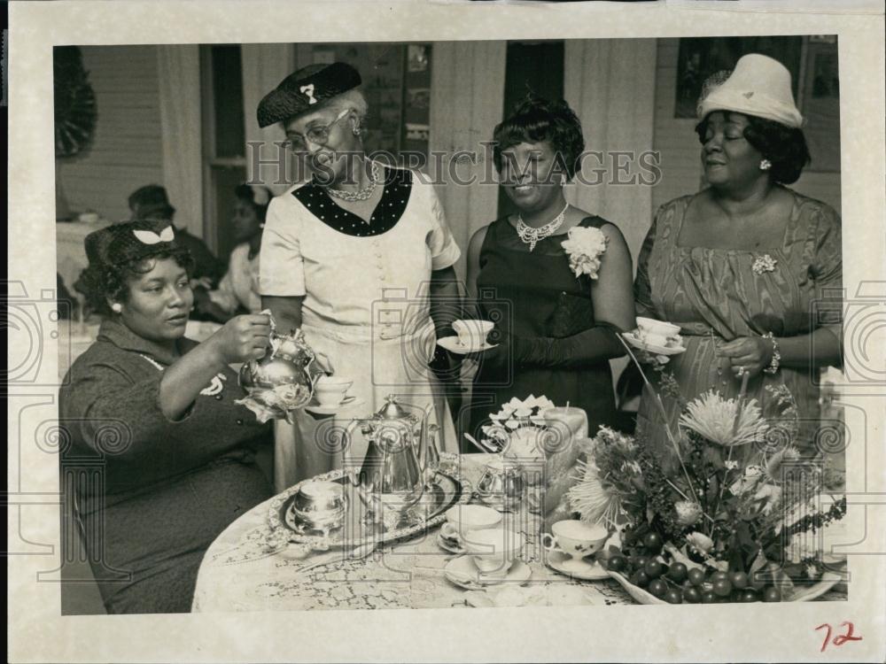 1961 Press Photo Carrie M Edwards, M Williams, Bernice Postell, Queen Sturdivant - Historic Images