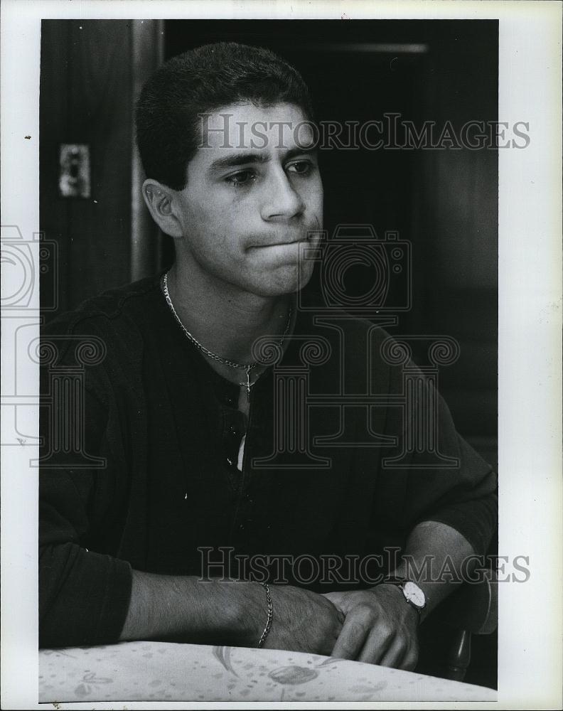 1988 Press Photo Boston Police Officer Jorge Torres - RSL82303 - Historic Images