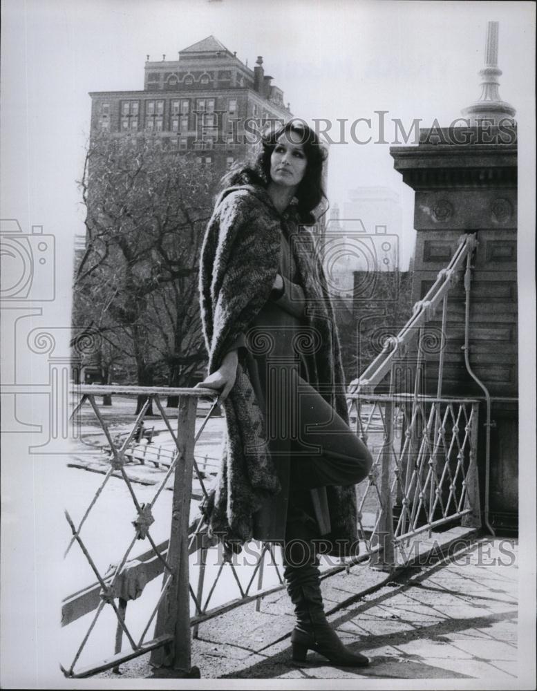 1971 Press Photo Broadway Actress Ursula Maschmeyer - RSL79563 - Historic Images