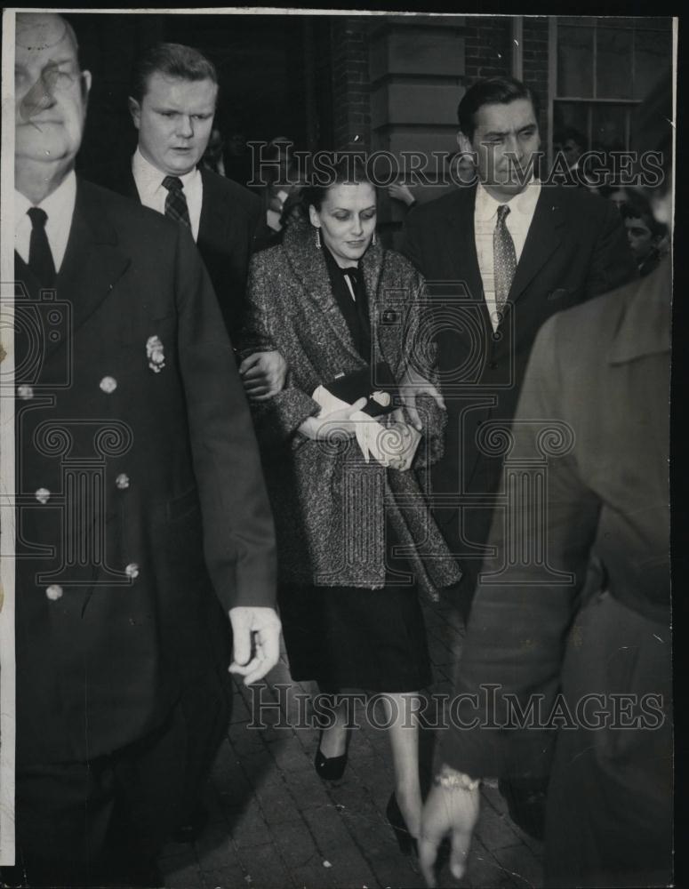 1956 Press Photo Lorraine Clark Leaving Jail Cell Escorted - RSL45115 - Historic Images