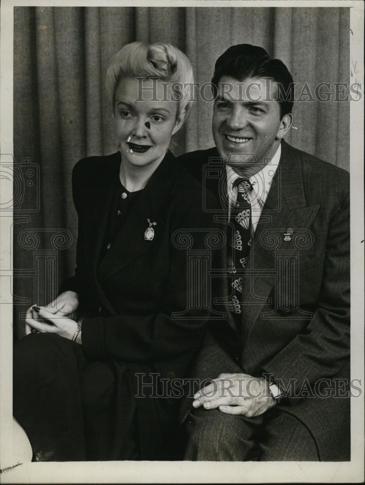 1943 Press Photo Entertainers Paddy Cliff Deana Rowland - RSL42139 - Historic Images