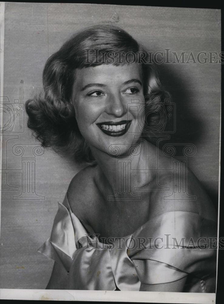 1957 Press Photo Kim Stanley Actress Star Celebrity - RSL80561 - Historic Images