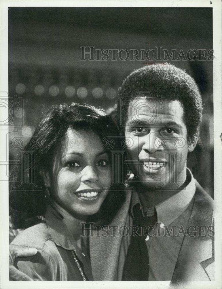 1983 Press Photo Actor Michael Warren As Bobby Hill In &quot;Hair Of The Dog&quot; - Historic Images