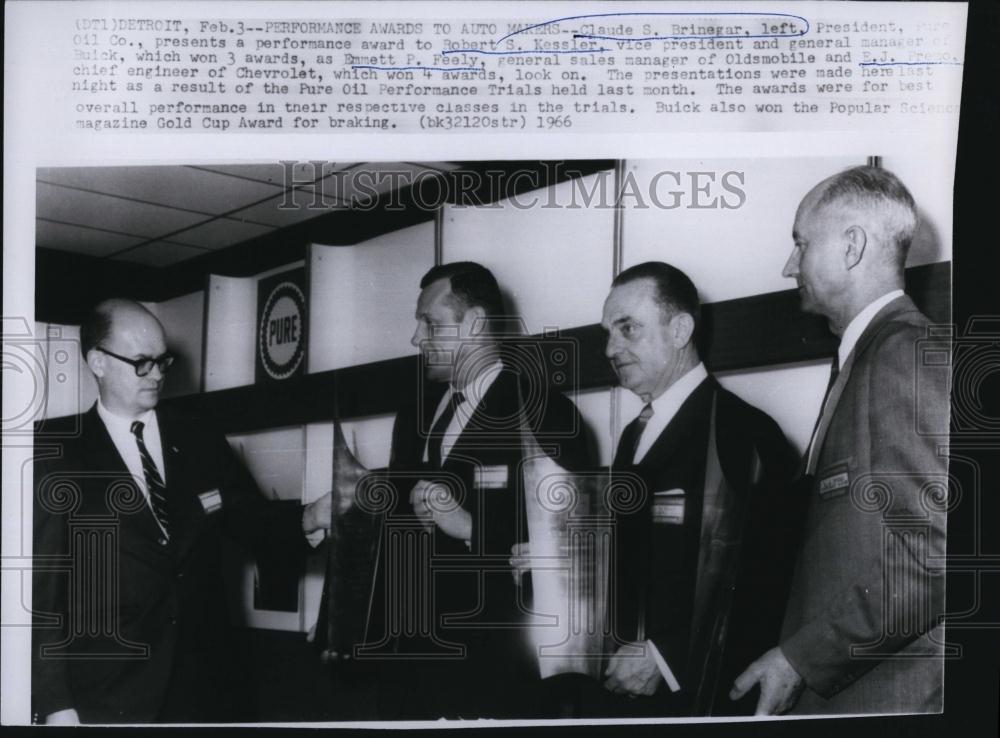 1966 Press Photo Claude S Brinegar Robert S Kessler Emmett Peely - RSL88877 - Historic Images