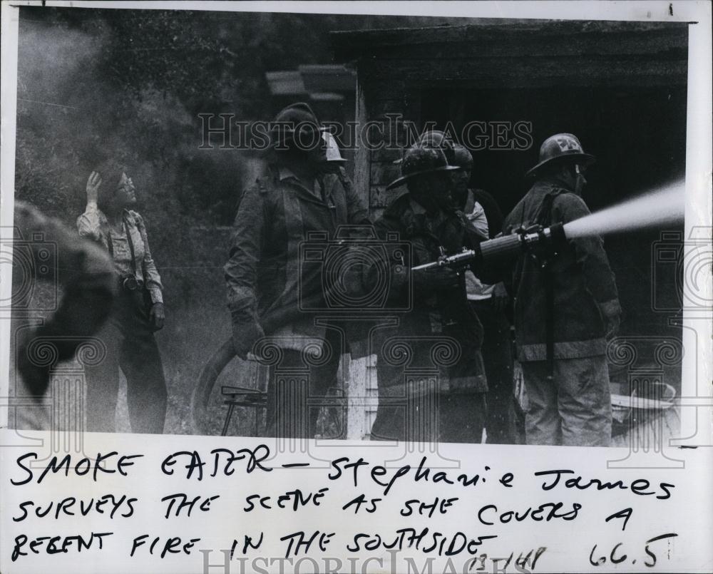 1978 Press Photo Firefighters a fire on southside of St Pet, Florida - RSL95487 - Historic Images