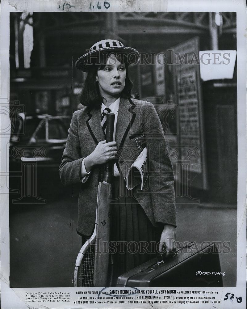 1969 Press Photo Actress Sandy Dennis in "Thank You All Very Much" - RSL81461 - Historic Images