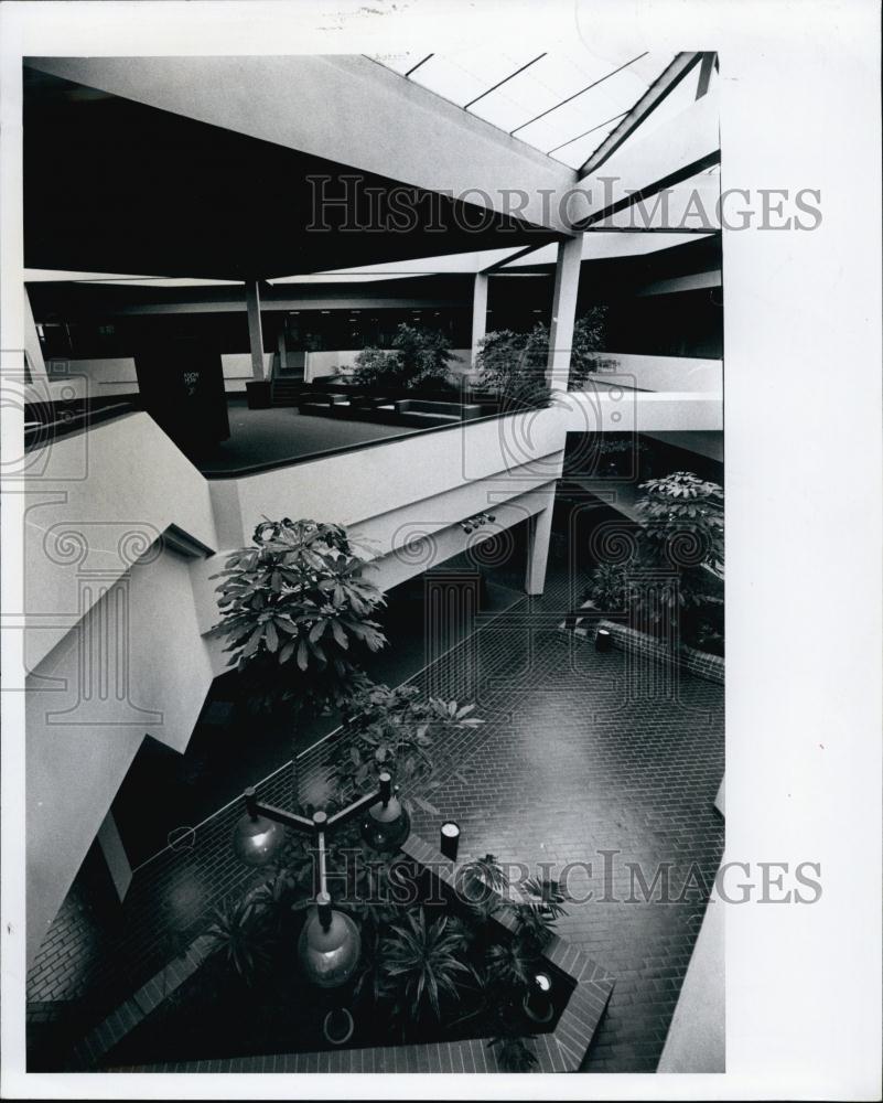 1980 Press Photo Fasnachi &amp; Schiltz Architects Designed Vocational/Tech School - Historic Images