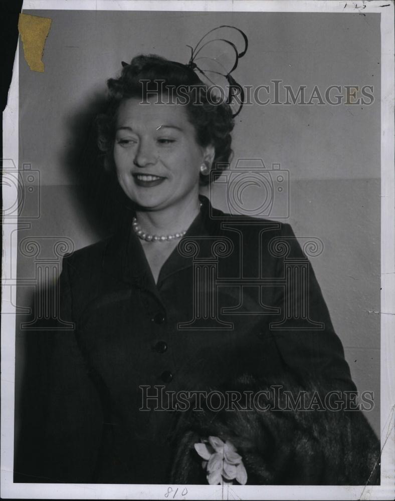 1956 Press Photo Mrs Josephine Beatty Testifying In Bonomi Trial - RSL84239 - Historic Images