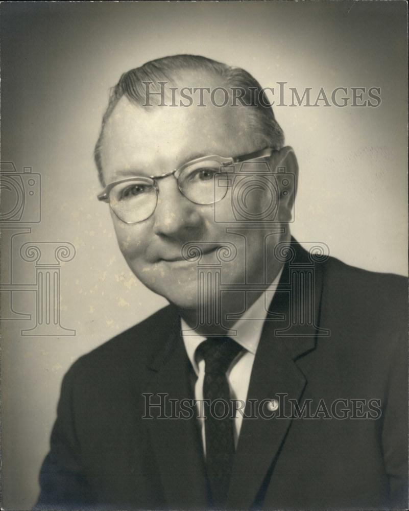 1964 Press Photo Arthur D Miller Jr, President, Florida Timetable Service, Inc - Historic Images