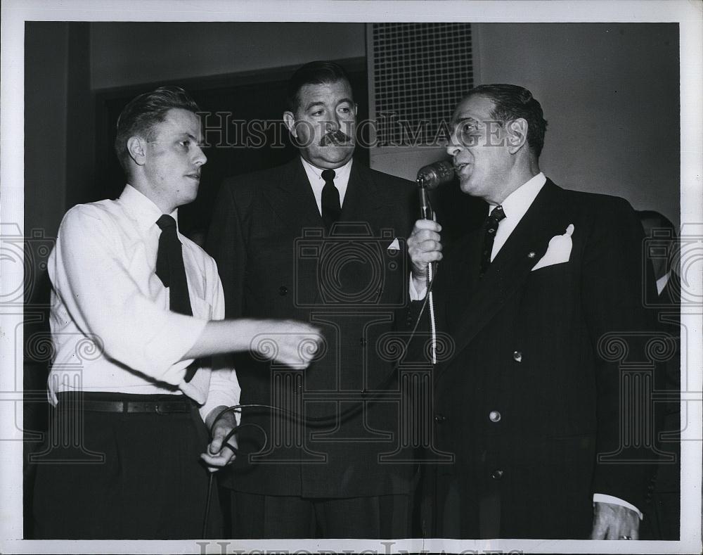 1950 Press Photo NY mayor Vincent Impellitter, Police comm Tom Murphy & a tech - Historic Images