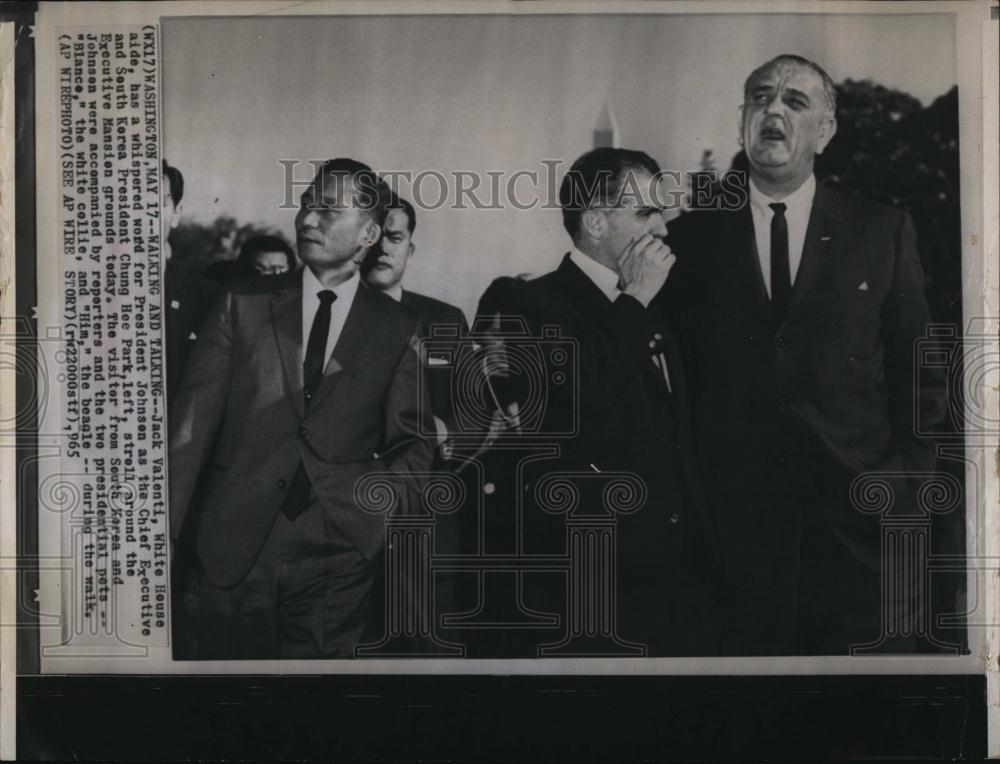 1965 Press Photo Jack Valenti President Chung Hee Park of South Korea - Historic Images