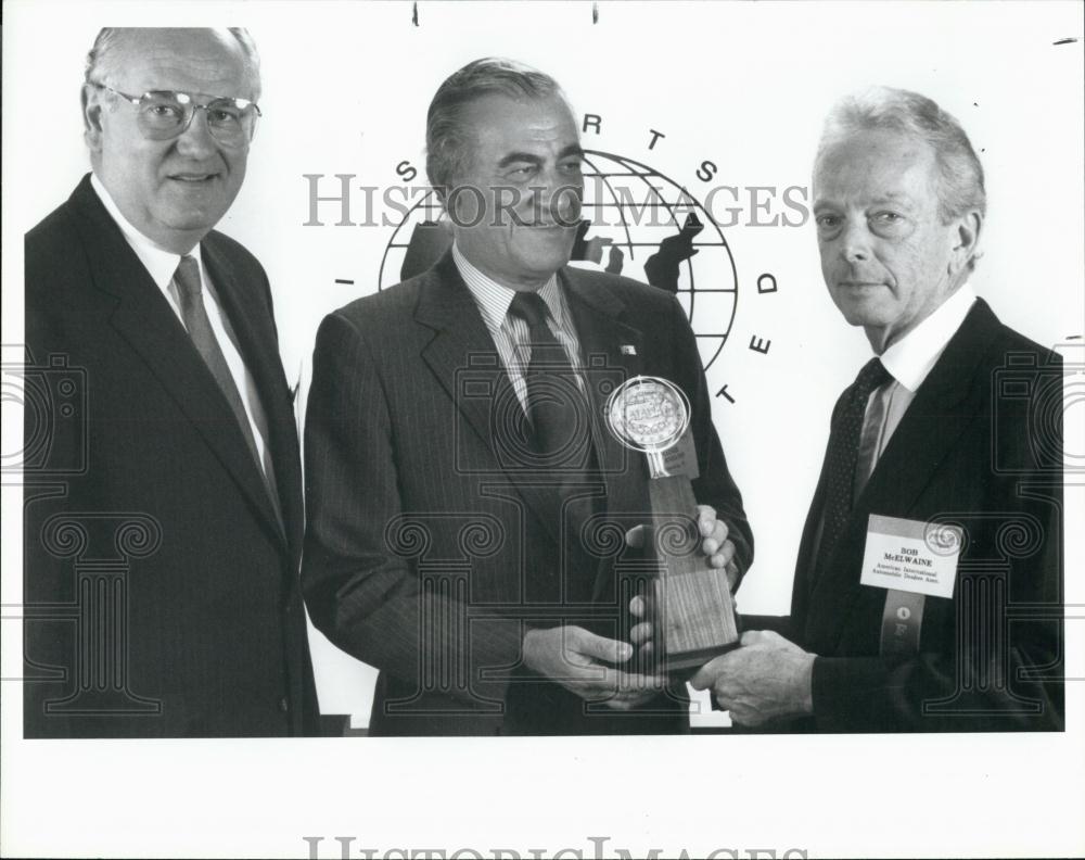 1987 Press Photo Auto dealers,Donald Barr, Rainer Josenhanss, Robert McElwaine - Historic Images