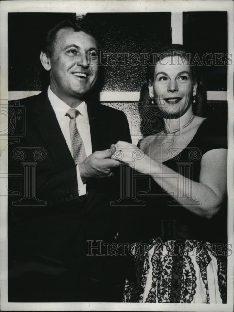 1957 Press Photo Allan Jones Marries Shoe Heiress Mark Florsheim - RSL83075 - Historic Images