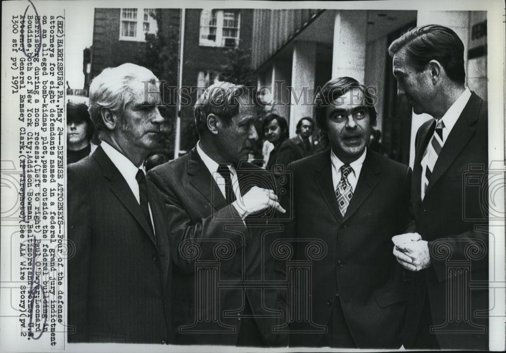 1971 Press Photo defense attorneys bomb-kidnap plot Paul O&#39;Dwyer Leonard Boudine - Historic Images