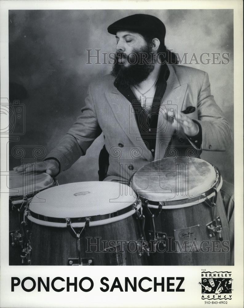 Press Photo Musician Pancho Sanchez with his drum set - RSL82395 - Historic Images