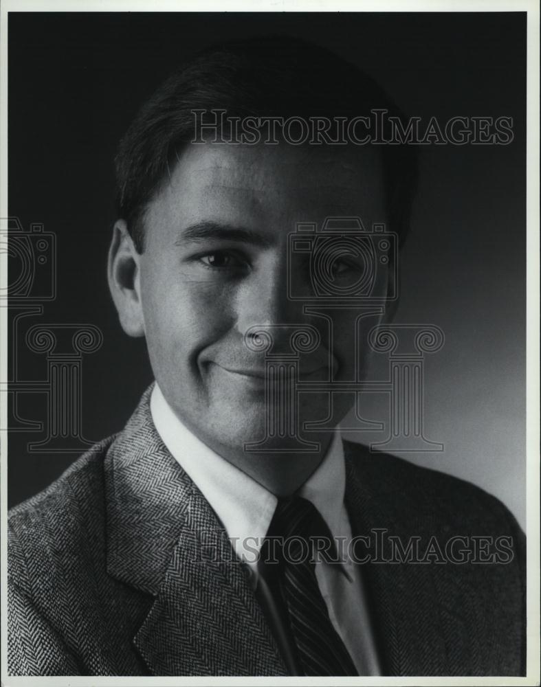 Press Photo News Reporter Jim Smith Of WHVI TV - RSL43205 - Historic Images