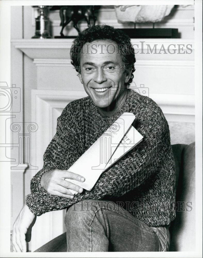 1987 Press Photo Bruce Weitz American Actor Mama&#39;s Boy TV Sitcom Comedy Show - Historic Images