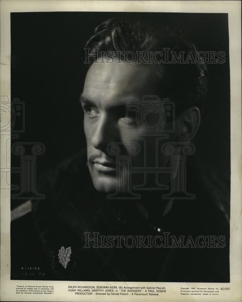 1942 Press Photo Actor Griffith Jones In "The Avengers" - RSL83149 - Historic Images