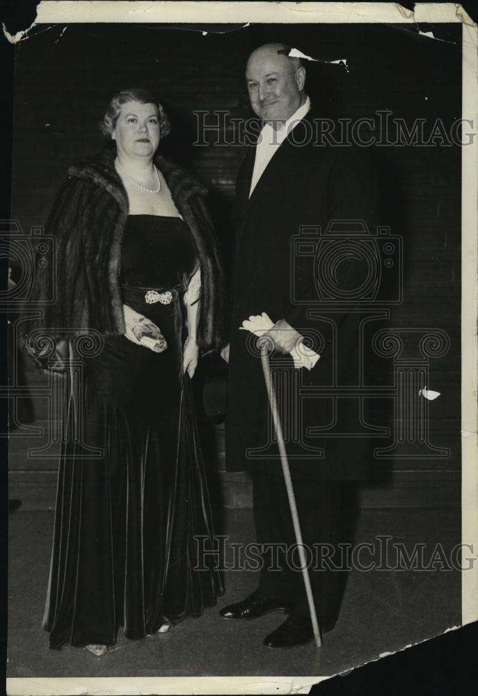 1935 Press Photo Postmaster General James A Farley & Wife In New York - Historic Images