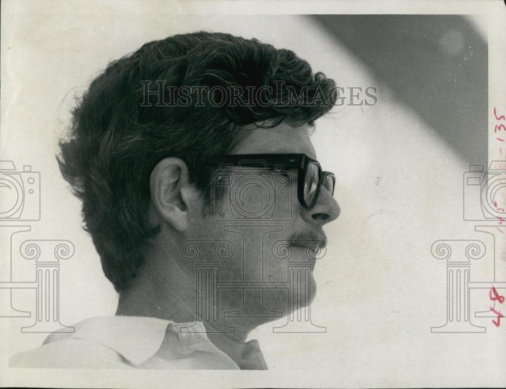 1971 Press Photo Dr Arthur Miller - RSL69783 - Historic Images