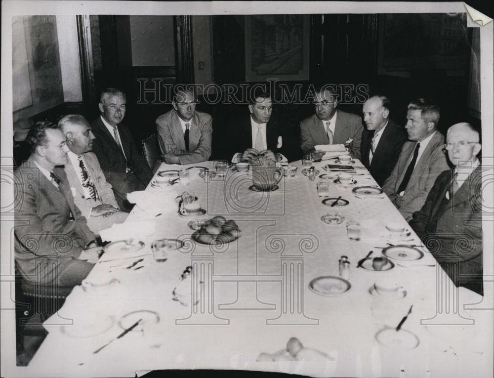1949 Press Photo Mayors meet at Parker House: G Ayotte, J Gorrasi, J Downey - Historic Images