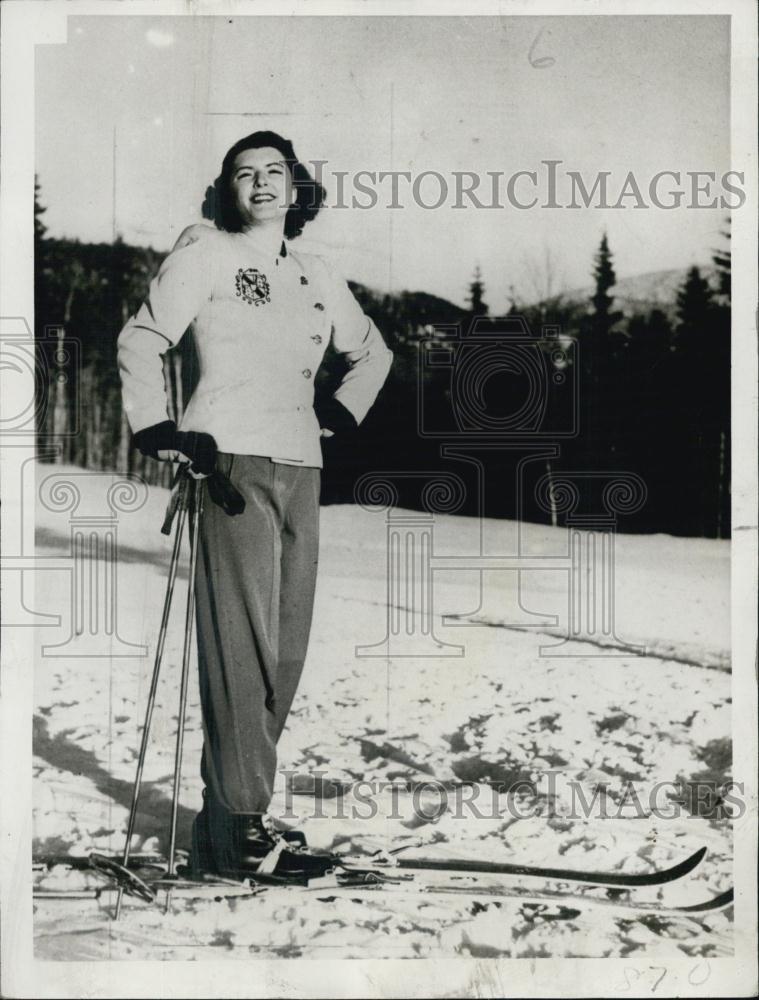 1948 Press Photo Mrs Sonja Lowe ,ex wife of theater magnate - RSL03961 - Historic Images